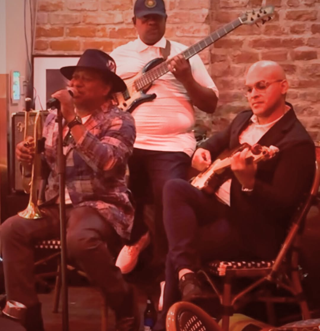 Felixs Residency Background